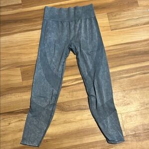 Stylish Gray Leggings